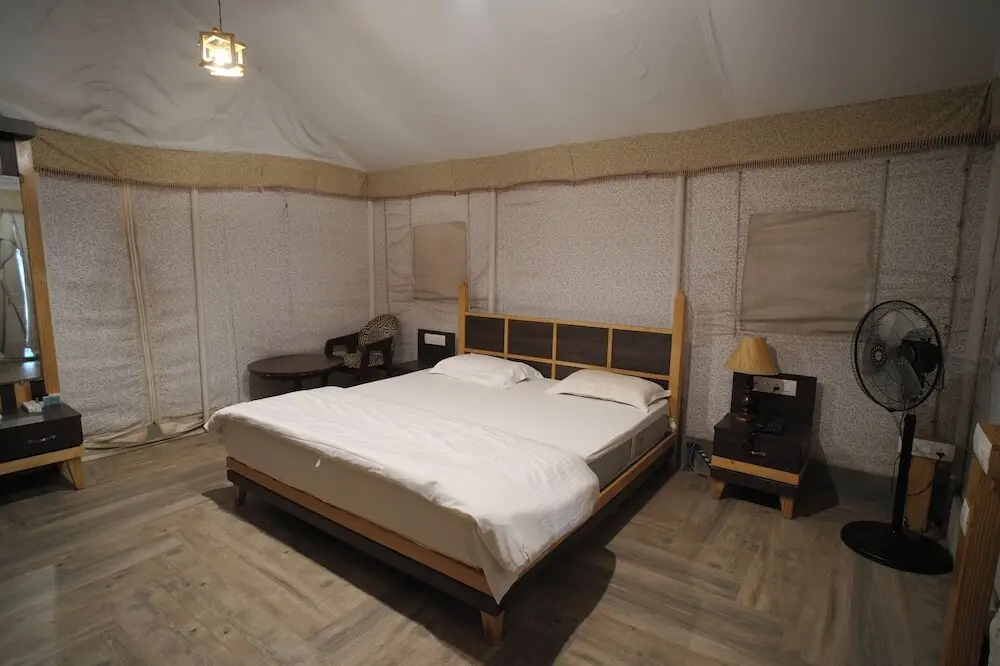 Мандви: Palace Beach Camp