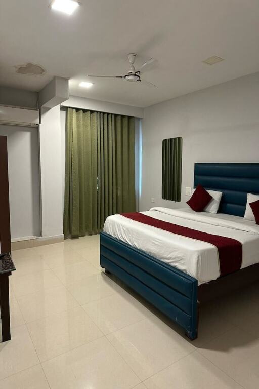 Нью-Дели: Hotel Amenda International