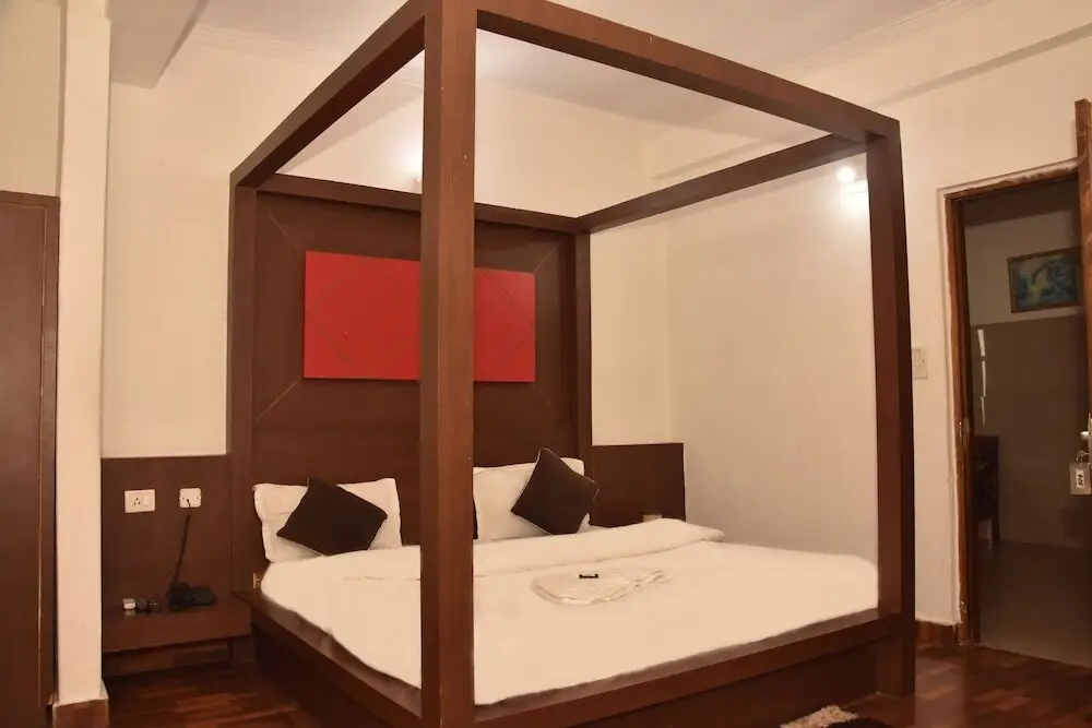 Катра: Hotel Neelkanth Mahadev Hotel & Resorts