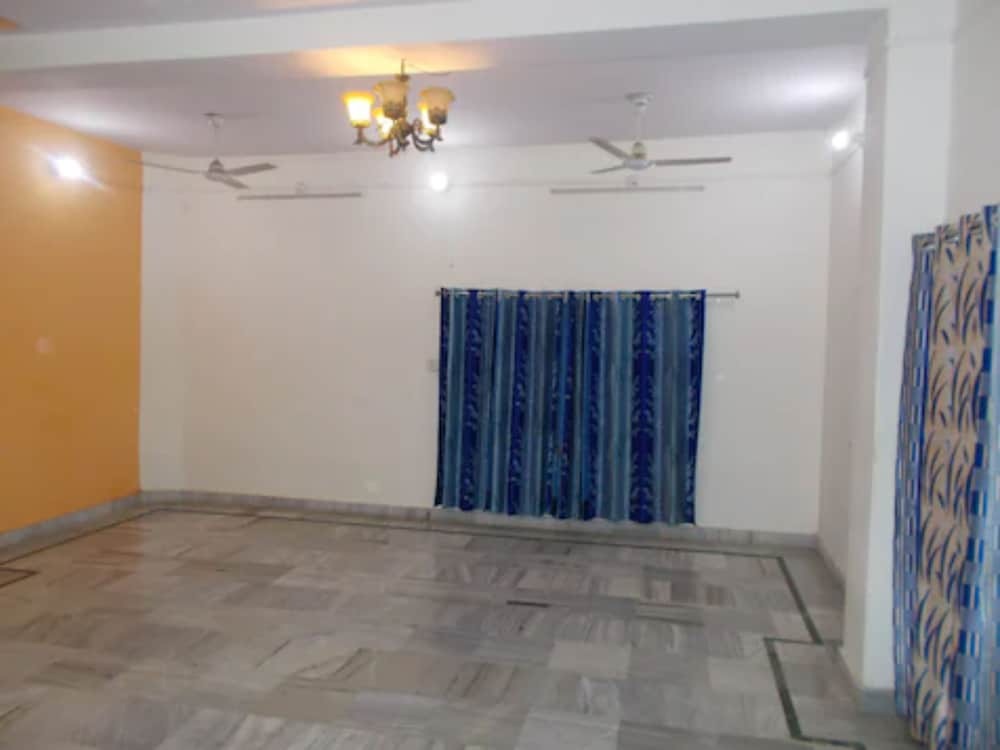 Goroomgo Uma Ganga Guest House — фото 1