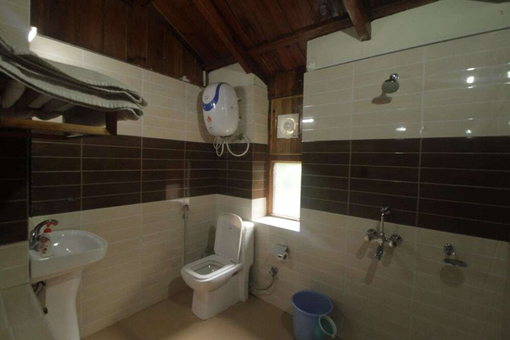 Наинитал: Birders Den Eco Resort