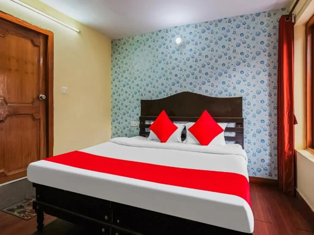 Наинитал: Goroomgo Chand Regency Nainital