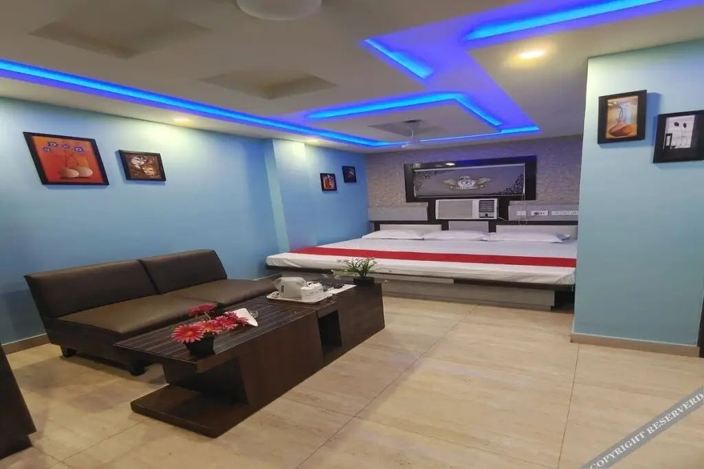 Колката: Hotel OPS