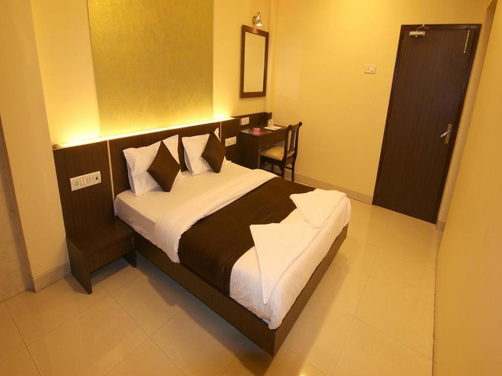 Панвель: Panvel Palace