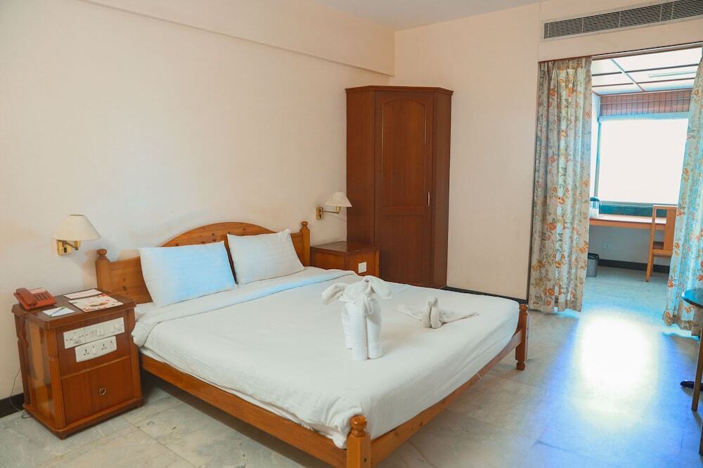 Вирудхунагар: Bell Hotel Sivakasi