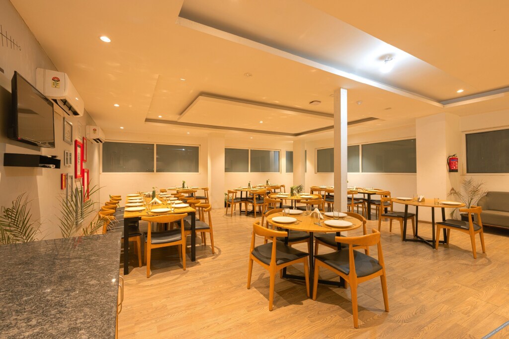 Нью-Дели: Hotel Grand Tashree