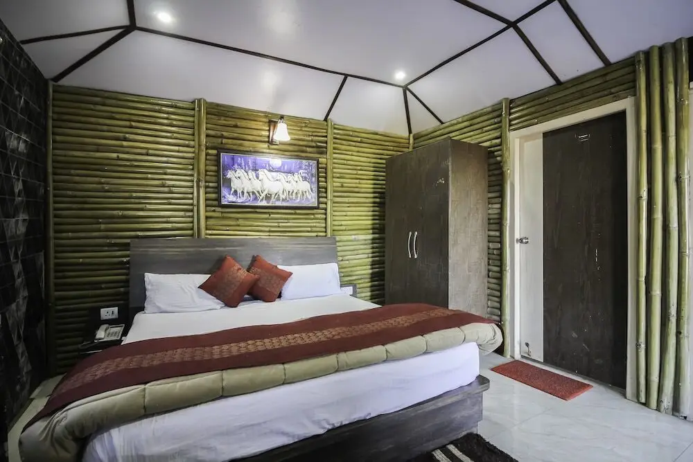 Техри: Glamwood Resort