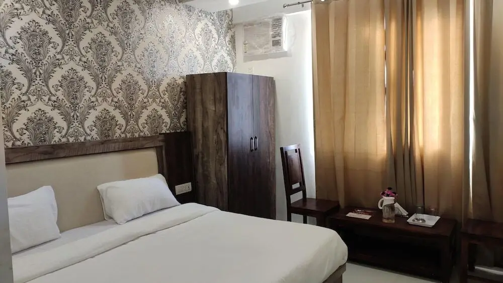 Зиракпур: Nri Group Of Hotels And Resorts