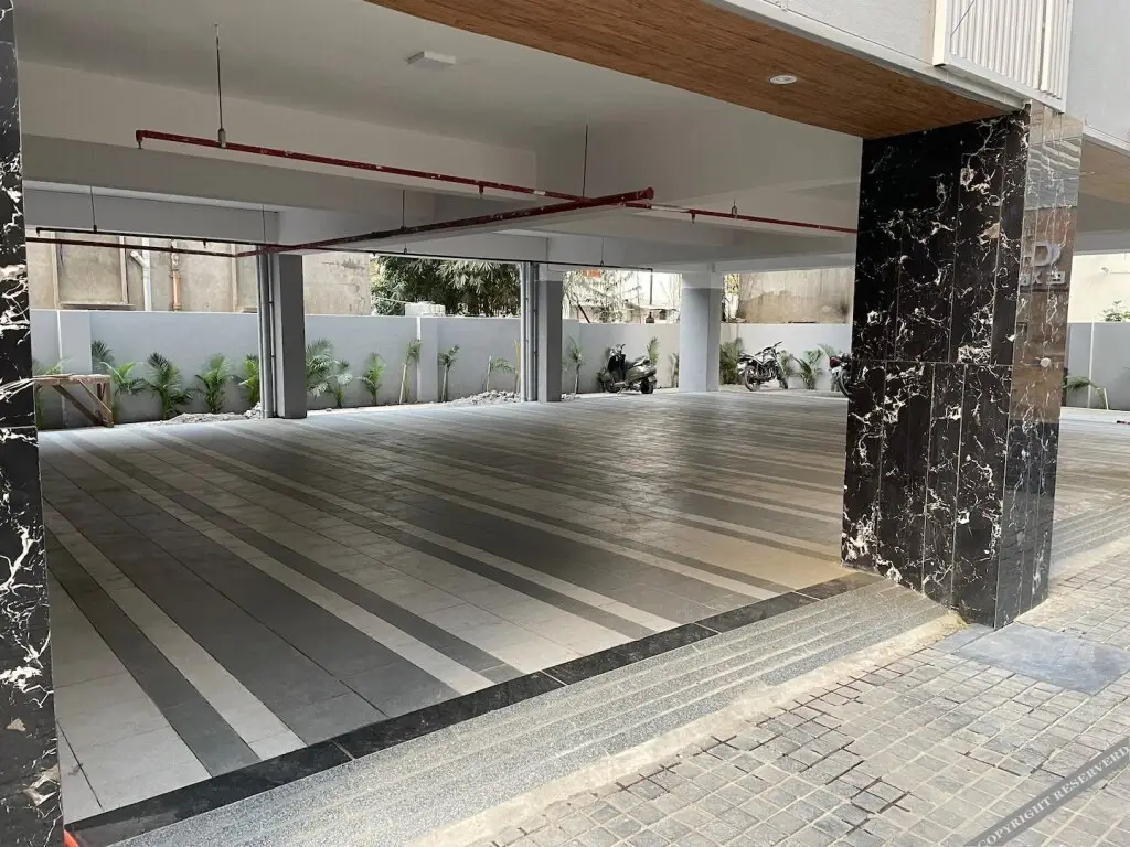 Солапур: Hotel Chitra Executive