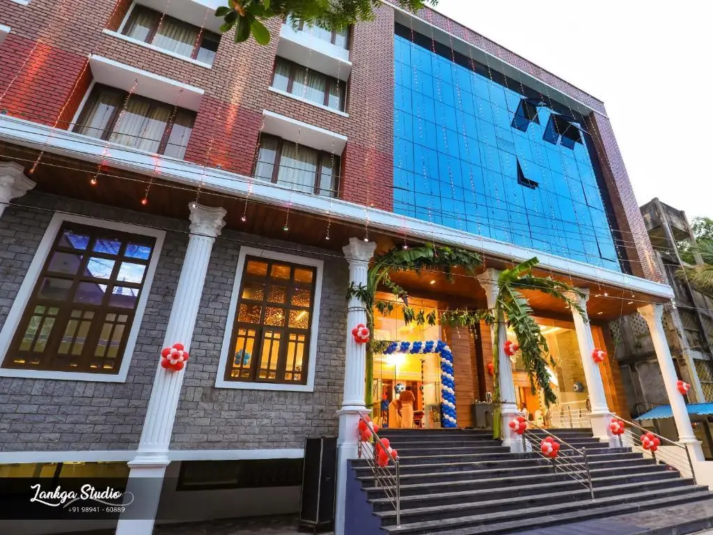 Hotel Vijayarani — фото 1