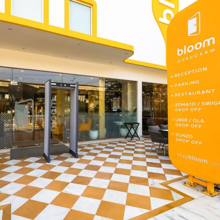 Bloom Hotel - Golf Course Road, Sector 43 — фото 1