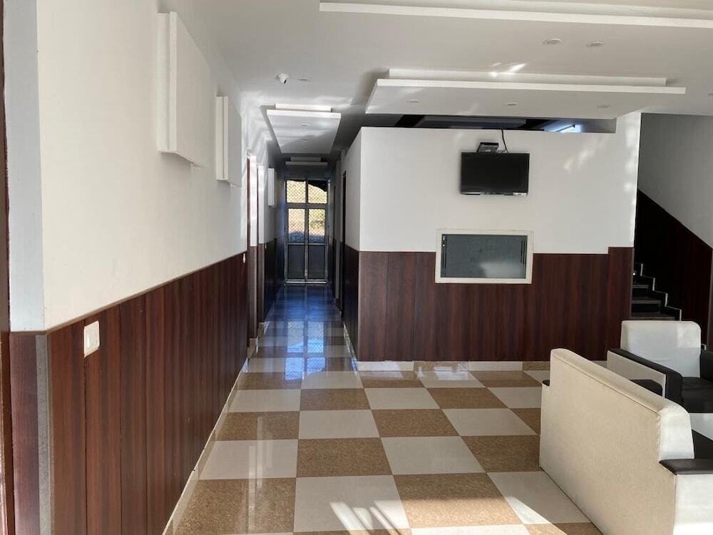 Уттаркаши: Hotel Suryansh Uttarkashi