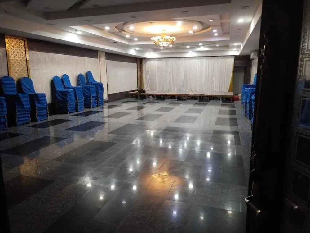 Ченнаи: vijay park alandur