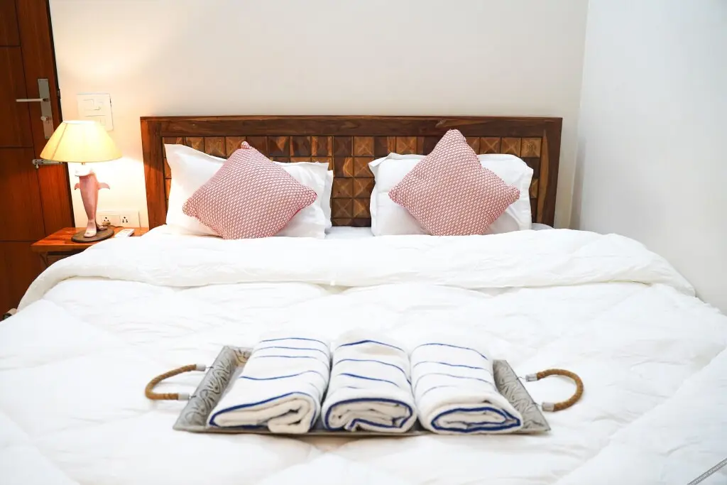 Гуруграм: Lime Tree Luxury 3Bhk Serviced Apartment