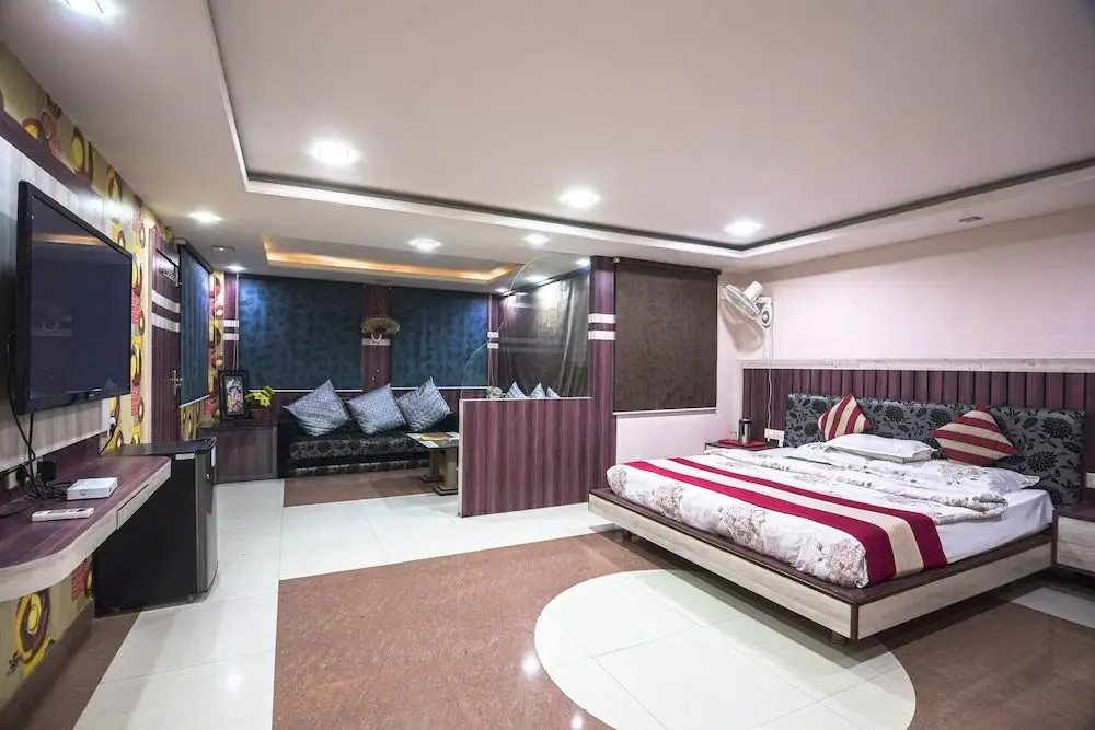 Hotel Shree Vinayak Palace — фото 1