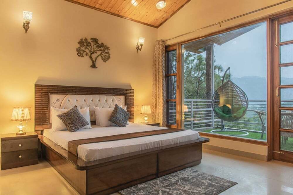 Дхарампур: The Root villa Kasauli