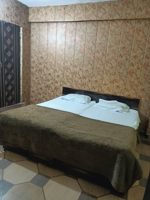 Матхура: Goroomgo Anand Guest House Mathura