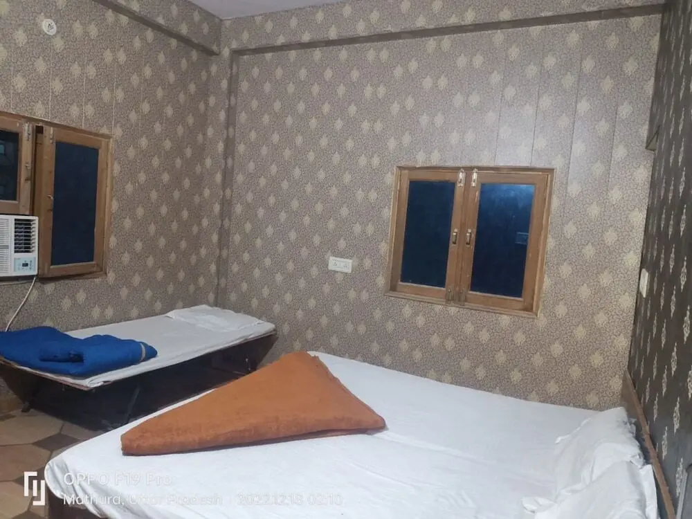 Матхура: Goroomgo Anand Guest House Mathura