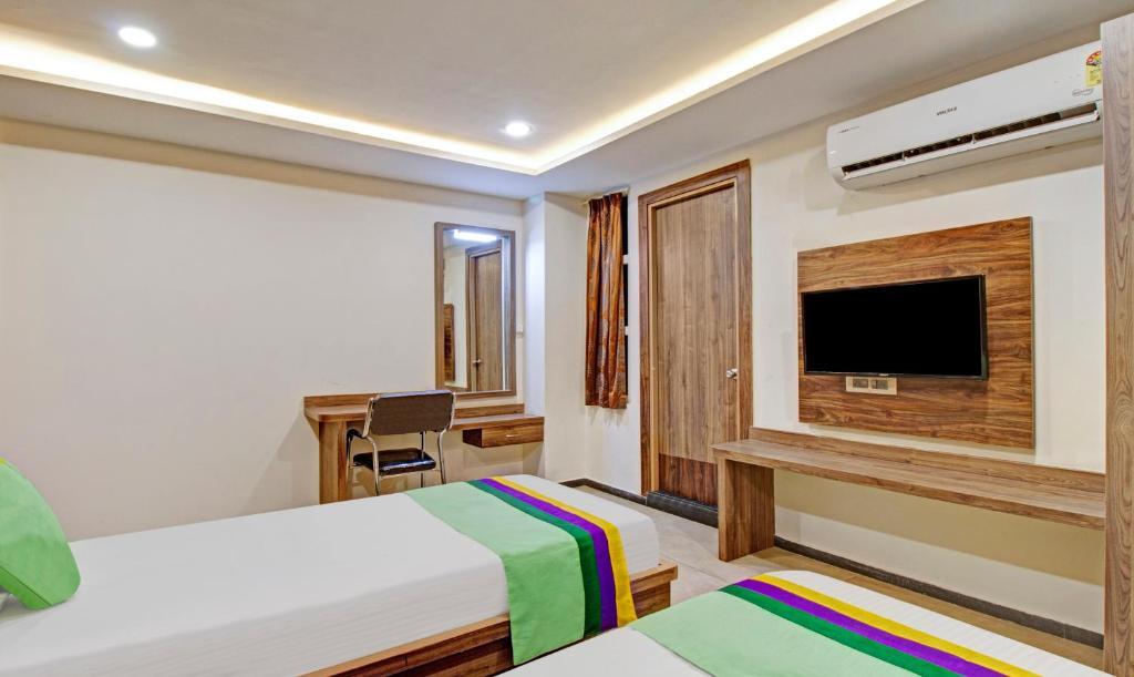 Тирупати: Treebo Usha Vasivi Alipiri Road, 2 Km From Tirupati Central Bus Station