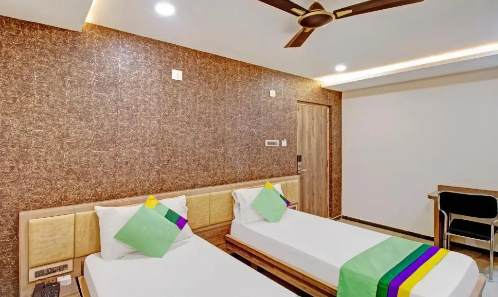 Тирупати: Treebo Usha Vasivi Alipiri Road, 2 Km From Tirupati Central Bus Station