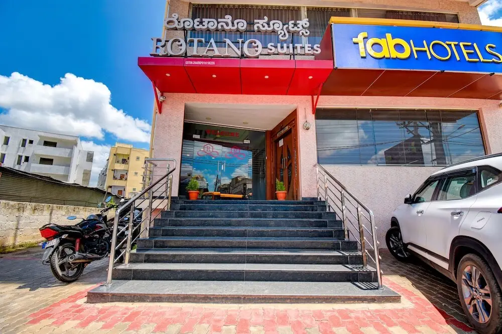 Fabhotel Rotano Suites — фото 1