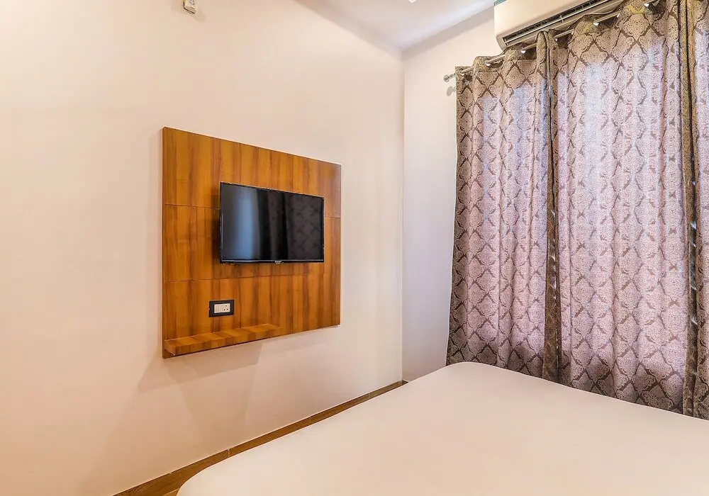 Лакхнау: Fabexpress Global Inn New