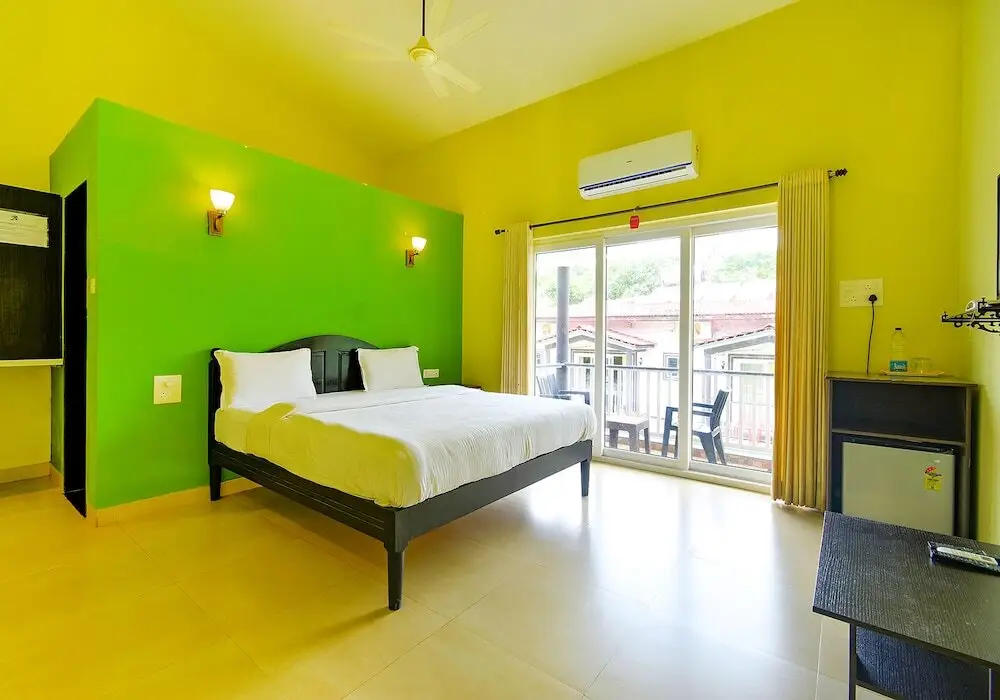 Вагатор: FabEscape Vagator Retreat Resort With Swimming Pool