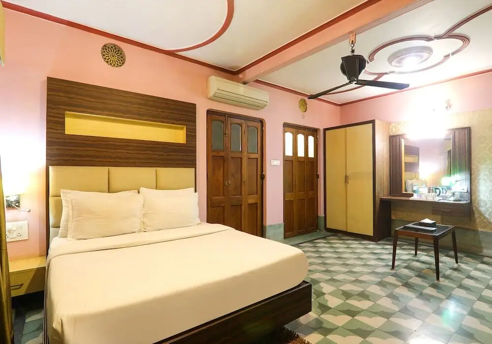 Варанаси: Fabhotel East View