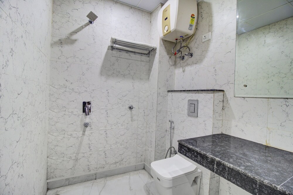 Нью-Дели: FabHotel Gross inn Suites