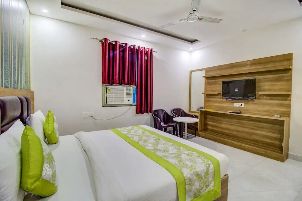 Нью-Дели: FabHotel Gross inn Suites