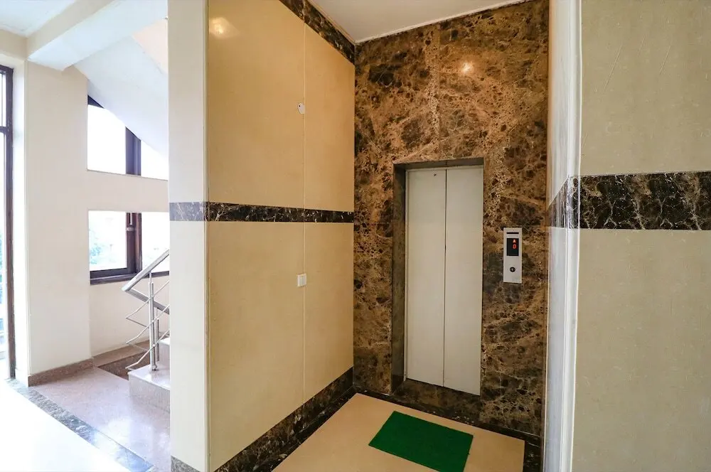 Нью-Дели: Fabhotel Llyod Residency