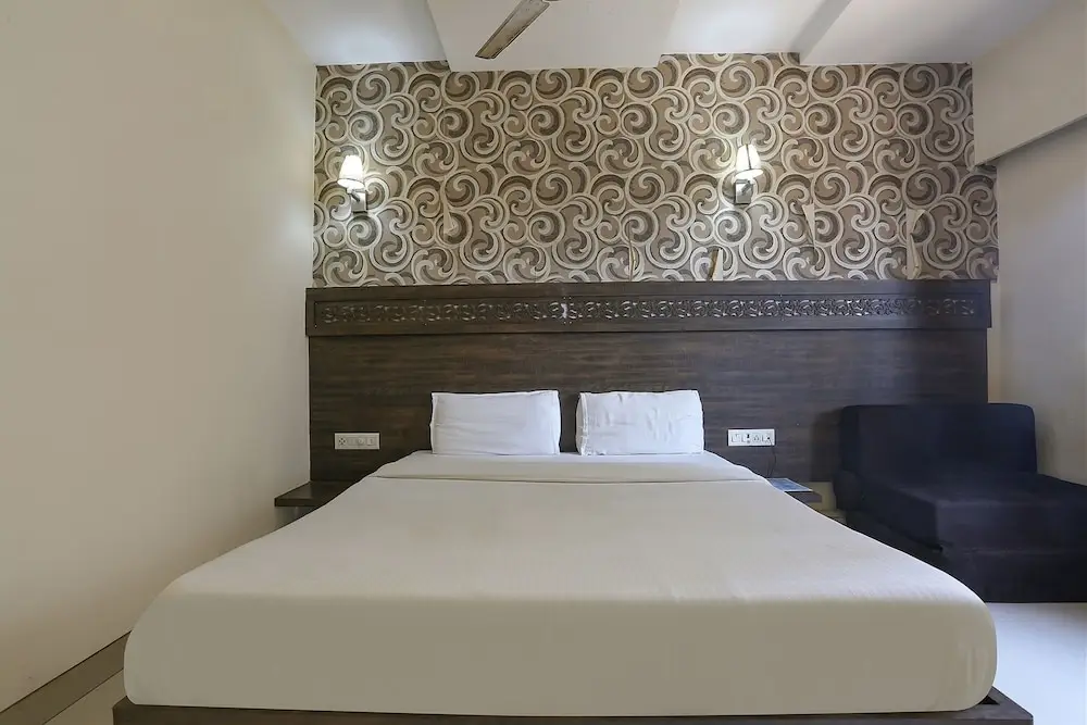 Тхане: Fabhotel Shivani Residency