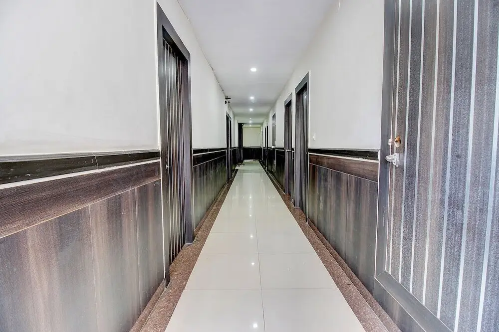 Лакхнау: Fabhotel Ps Grand