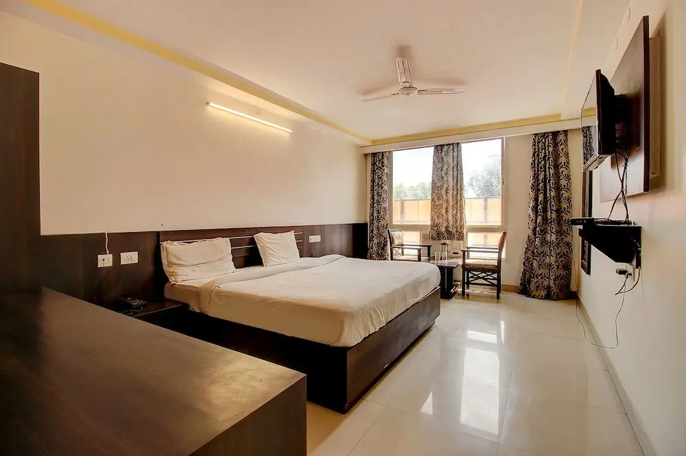 Лакхнау: Fabhotel Ps Grand