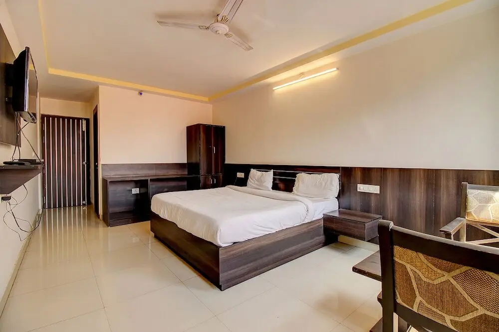Лакхнау: Fabhotel Ps Grand