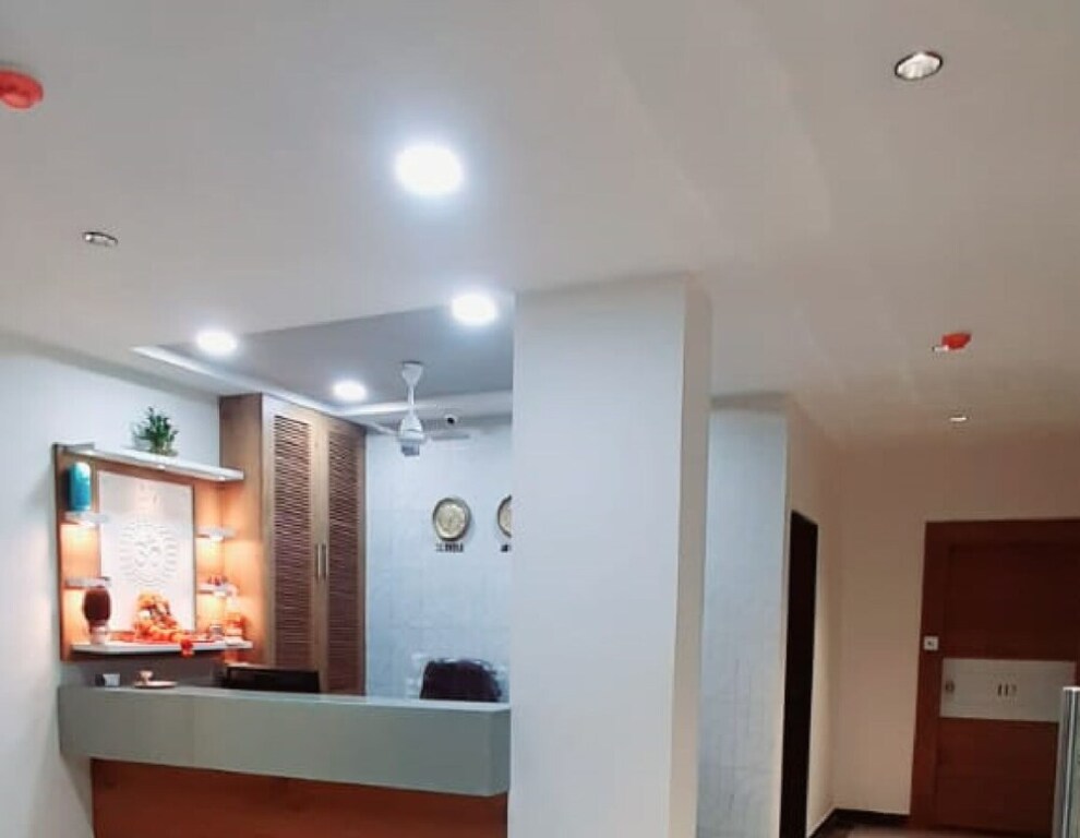 Ананд: Hotel M D Residency Anand