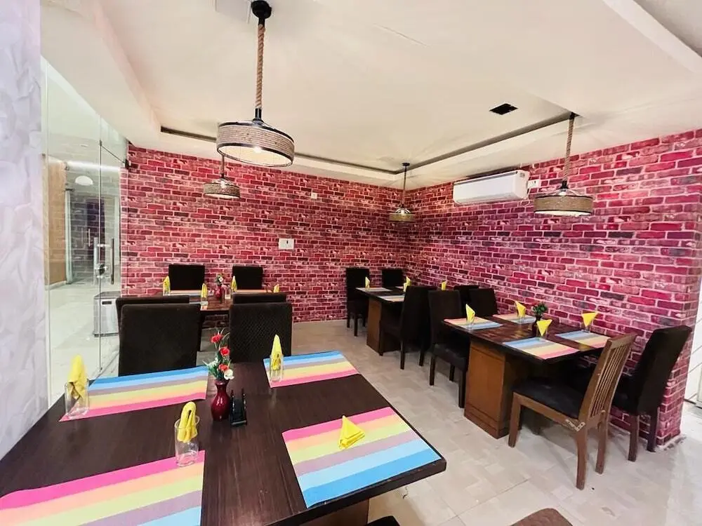 Шамшабад: Hotel Sm Rainbow International