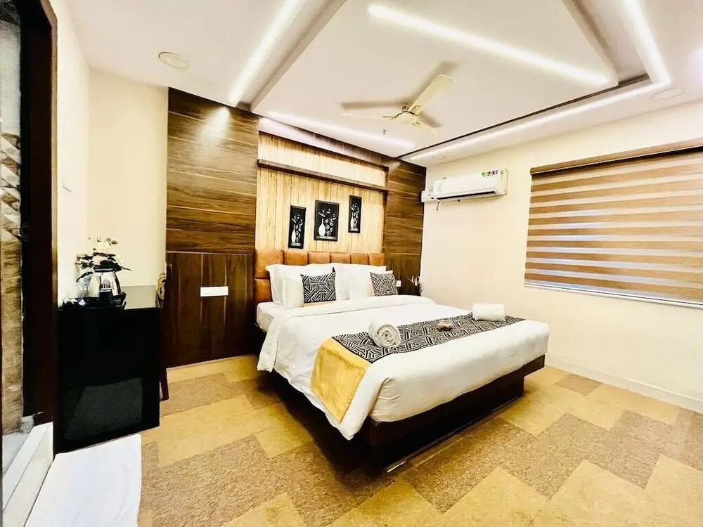 Шамшабад: Hotel Sm Rainbow International