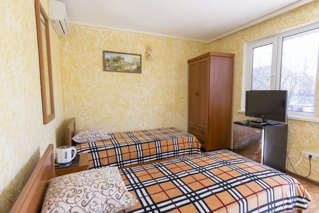 Феодосия: U Yudzhina Guest House