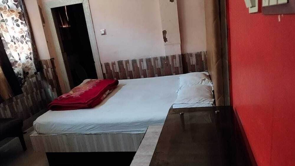 Колката: Hotel Raj