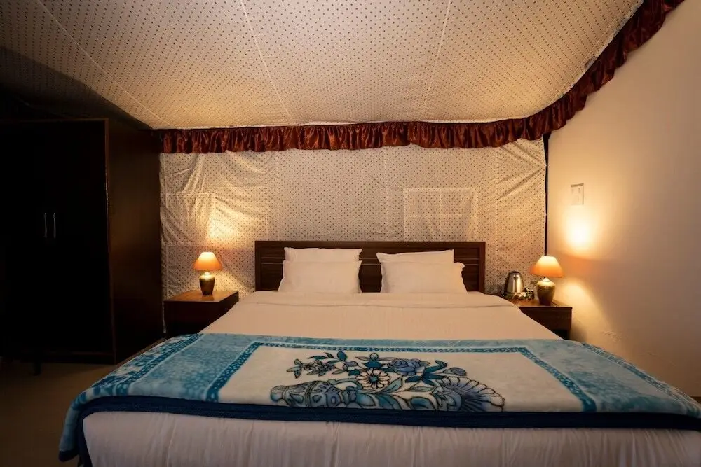 Техри: Himalayan Camps and Resort