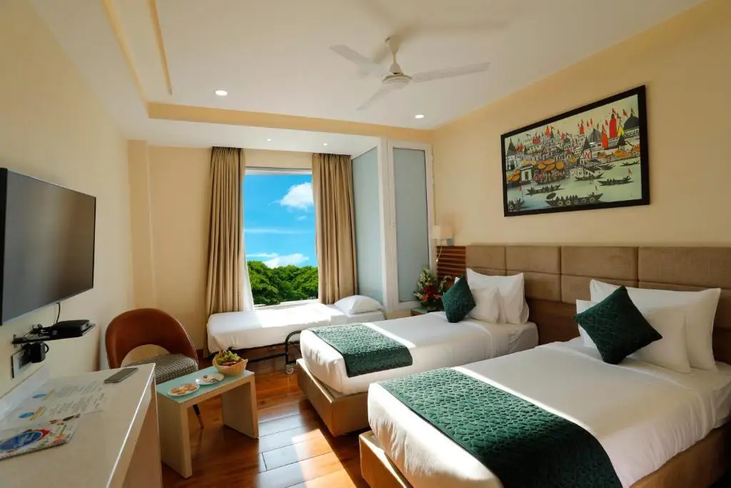 Варанаси: Hotel Dolphin Grand
