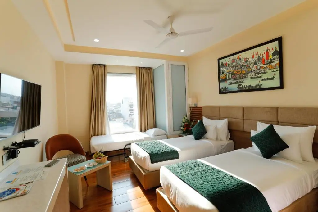 Варанаси: Hotel Dolphin Grand