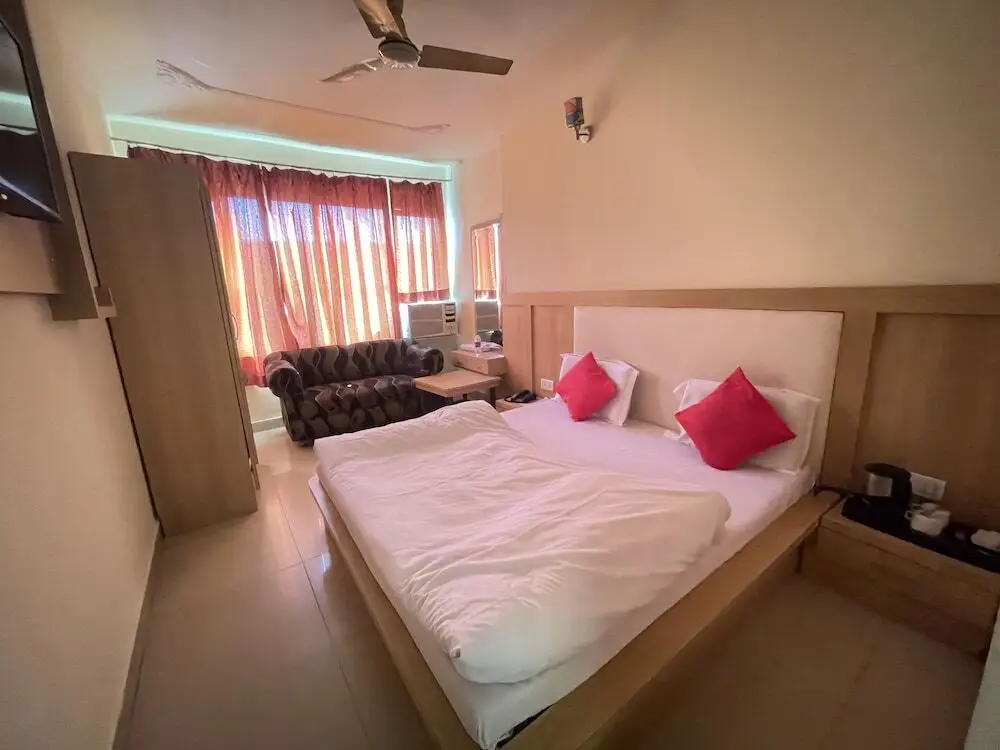 Катра: Hotel Himgiri