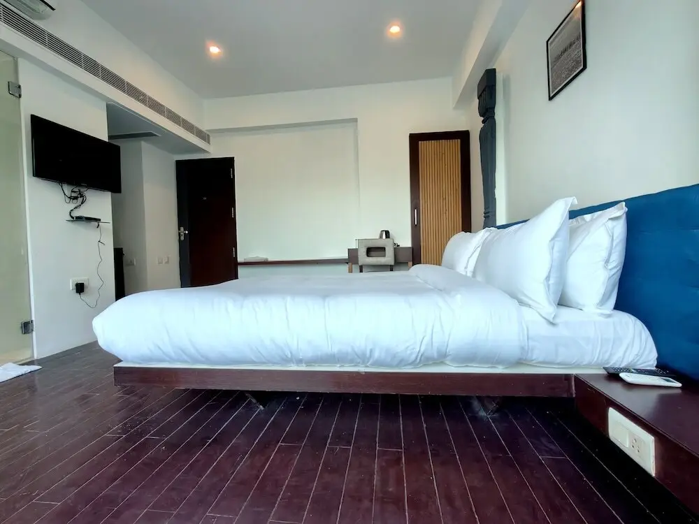 Вадодара: The Sky Imperial Hotel Yahvi