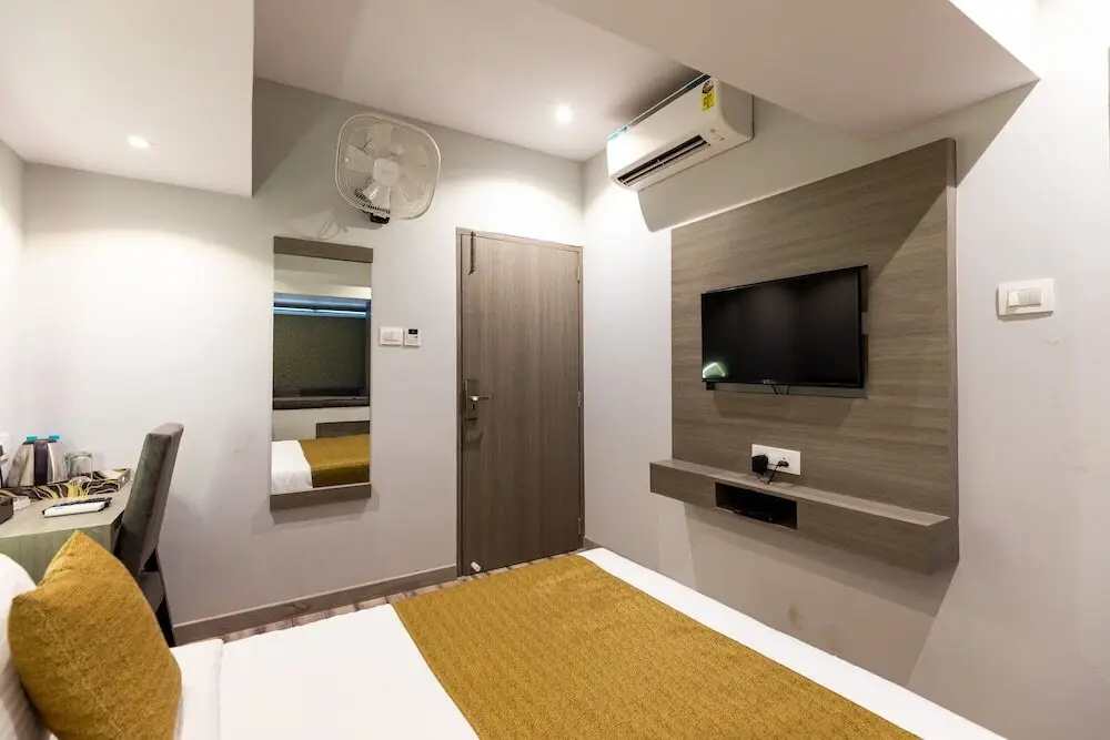 Мумбаи: Hotel Larmont Luxury