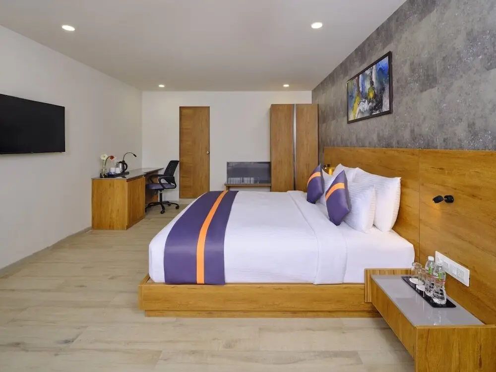 Гарудешвар: Comfort Inn