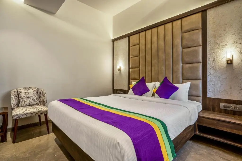 Мумбаи: Treebo Premium Savera Inn