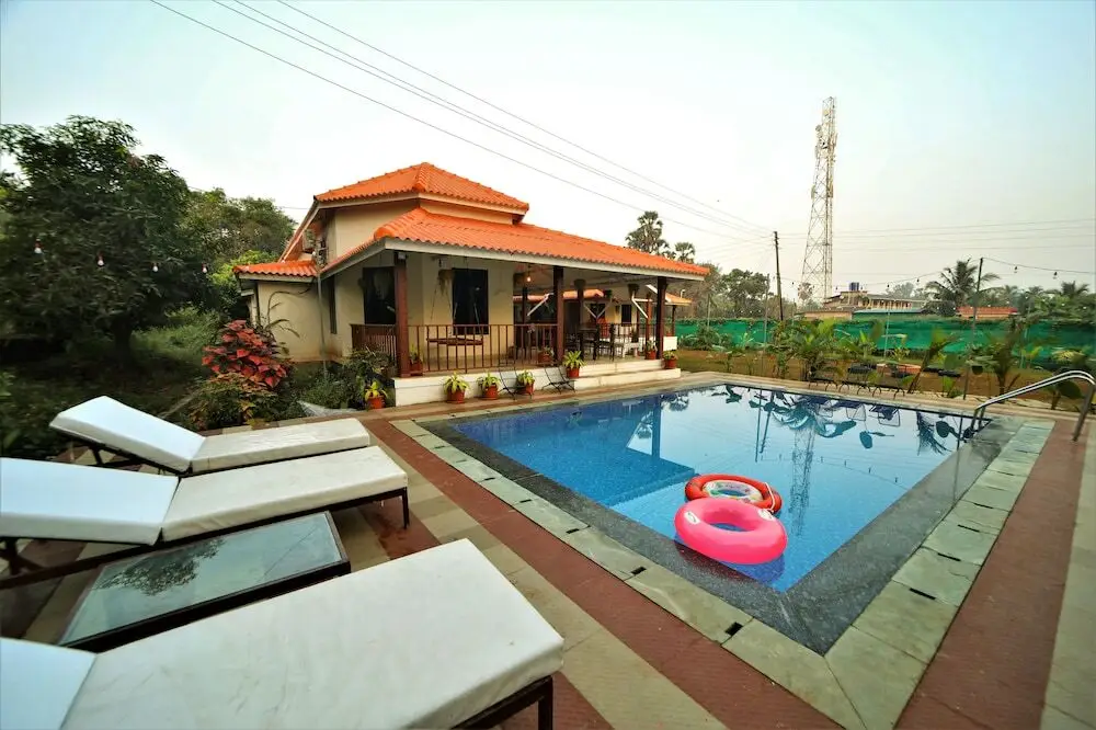 Пляж Мандва: Coast house private villa Mandwa Alibaug