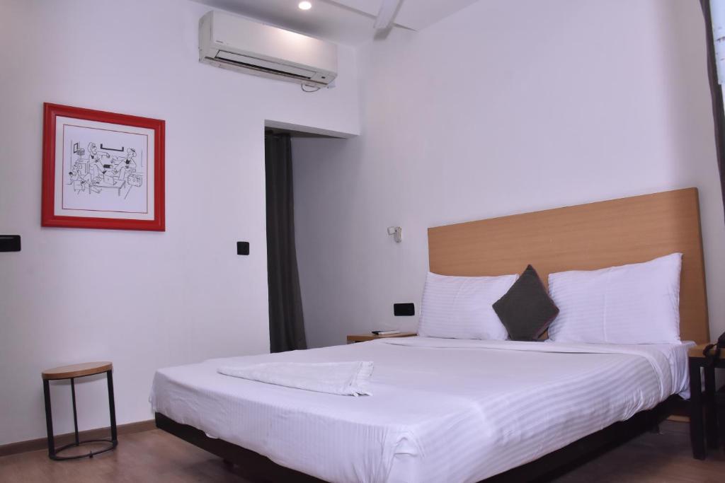 Нойда: Chhavi Hotels